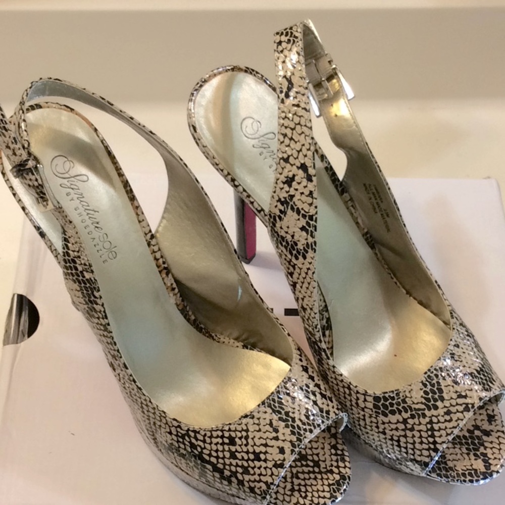 Snakeskin Slingback Pump